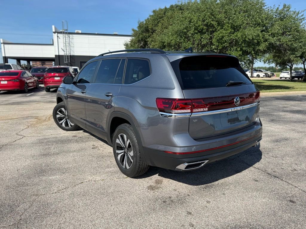 Certified 2024 Volkswagen Atlas SE FWD image 4