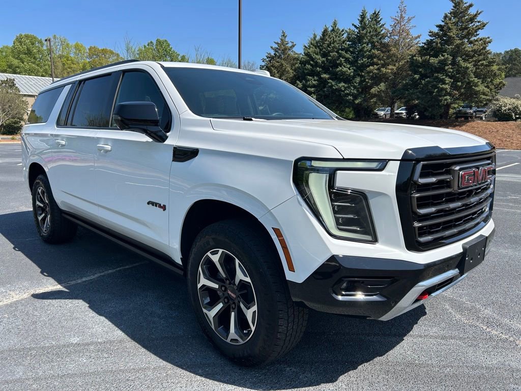 Used 2025 GMC Yukon XL AT4 Ultimate w/ LPO, AT4 Appearance Package AWD/4WD image 25