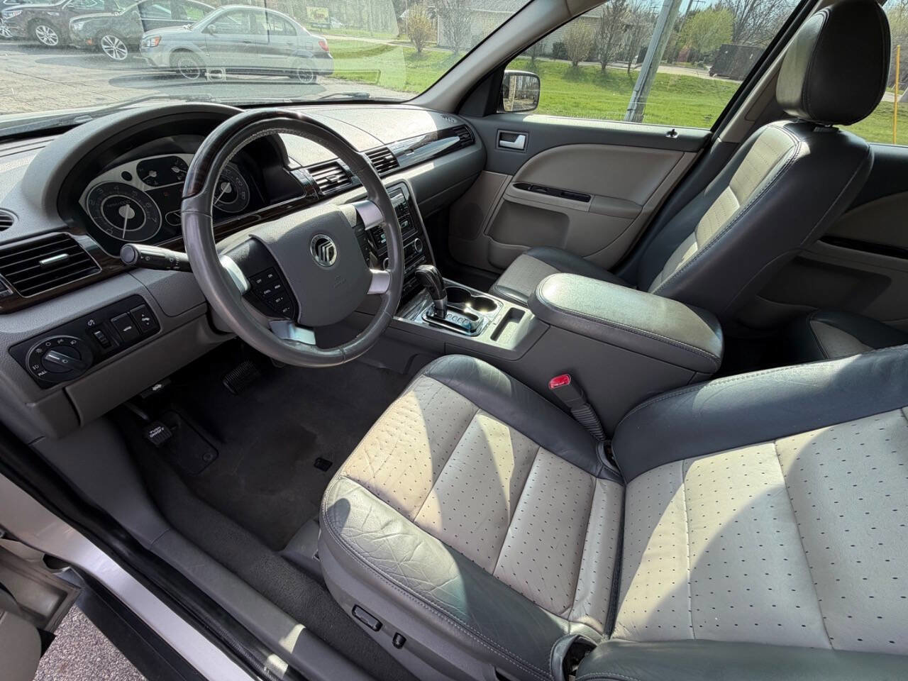 Used 2008 Mercury Sable Premier FWD image 9