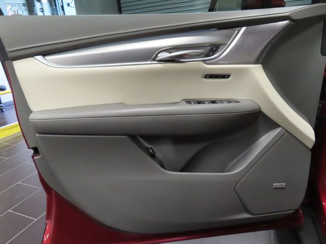 Certified 2023 Cadillac XT5 Premium Luxury image 10