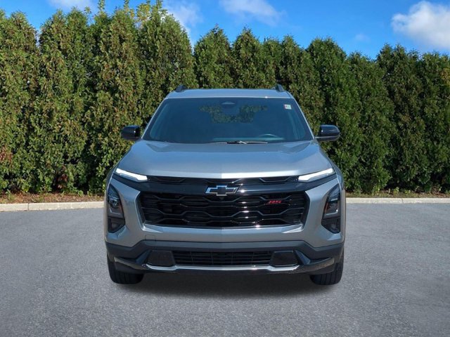 Used 2025 Chevrolet Equinox RS w/ Safety and Technology Package FWD image 2