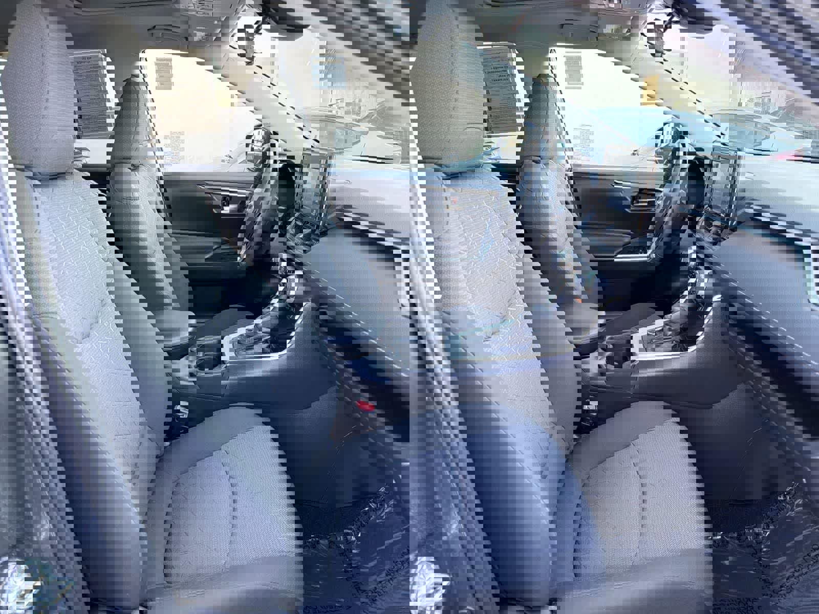 Used 2020 Toyota RAV4 XLE image 36