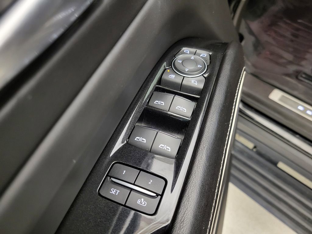 Used 2021 Cadillac Escalade Premium Luxury Platinum image 43