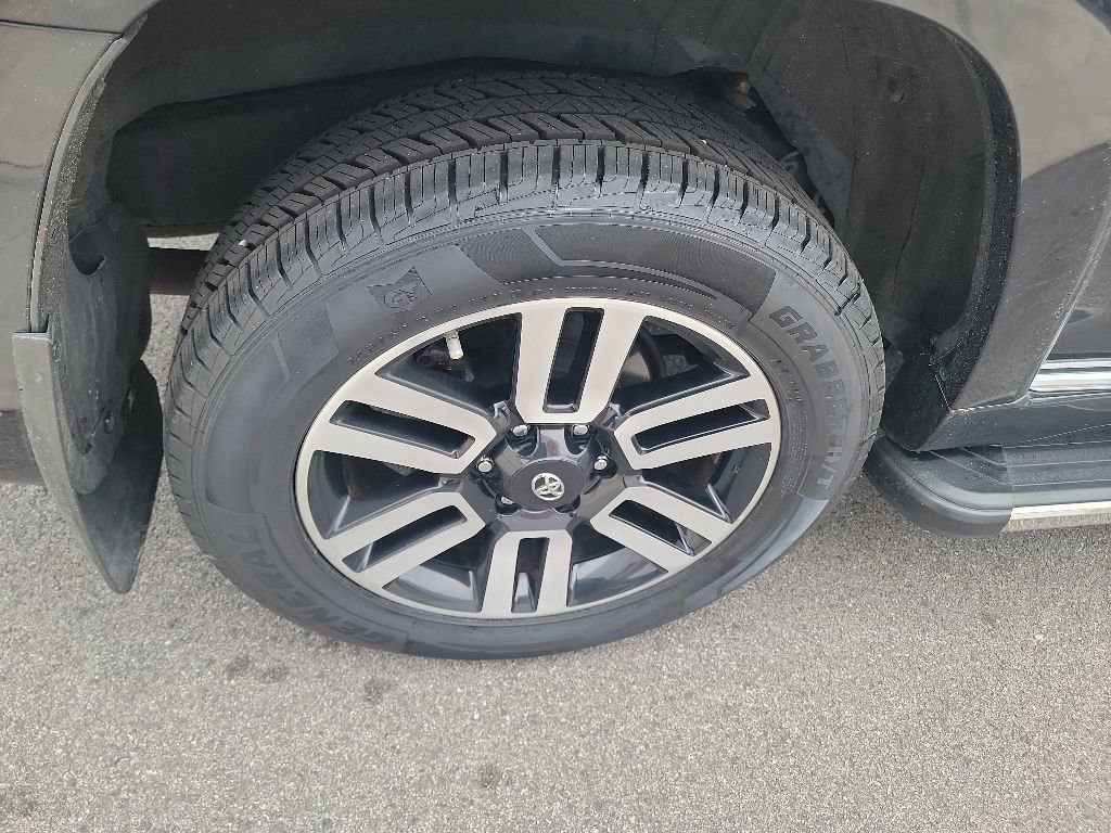 Used 2021 Toyota 4Runner Limited AWD/4WD image 13