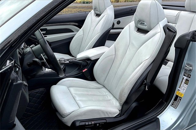 Used 2015 BMW M4 Convertible image 27
