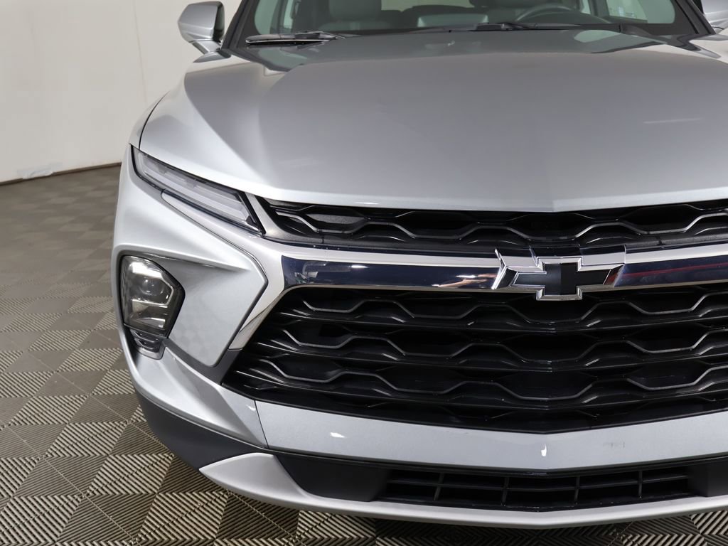 Used 2024 Chevrolet Blazer LT w/ Convenience Package FWD image 12