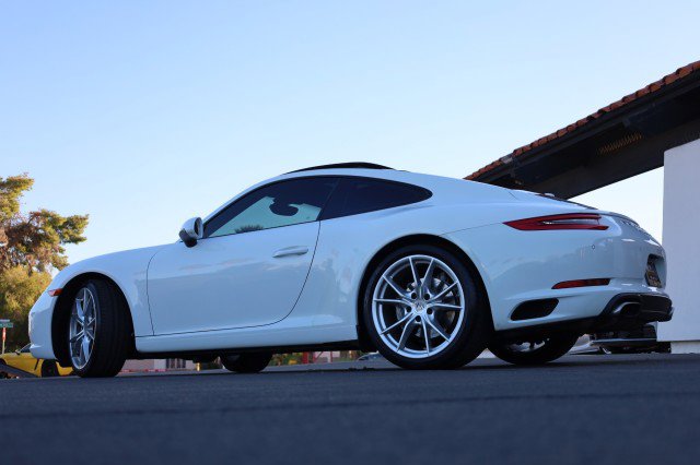 Used 2017 Porsche 911 Carrera image 17
