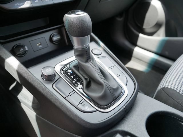 Used 2023 Hyundai Kona SE AWD/4WD image 33