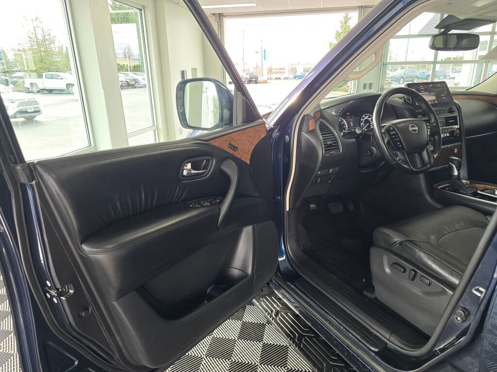 Used 2022 Nissan Armada SL w/ Captain's Chairs Package image 19