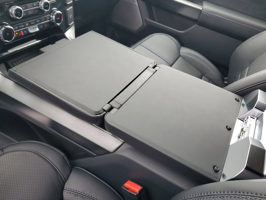 New 2025 Ford F150 Platinum w/ FX4 Off-Road Package image 31