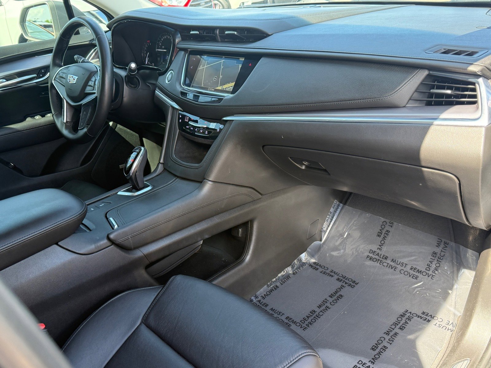 Used 2018 Cadillac XT5 Premium Luxury w/ LPO, Black Ice Package FWD image 27