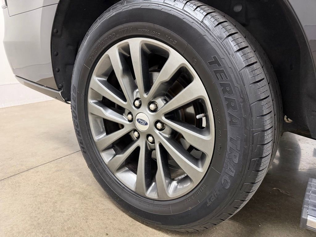 Used 2020 Ford Expedition Max Limited image 9