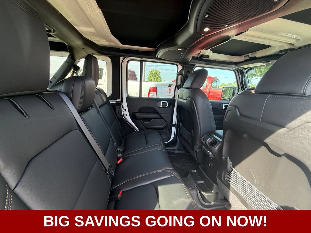 New 2026 Jeep Wrangler Unlimited Sahara AWD/4WD image 38