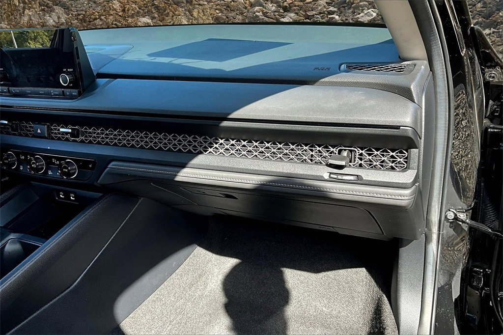 Used 2023 Honda Accord EX image 14