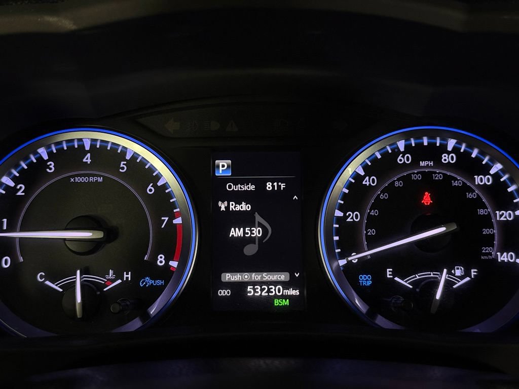 Used 2019 Toyota Highlander Limited FWD image 14