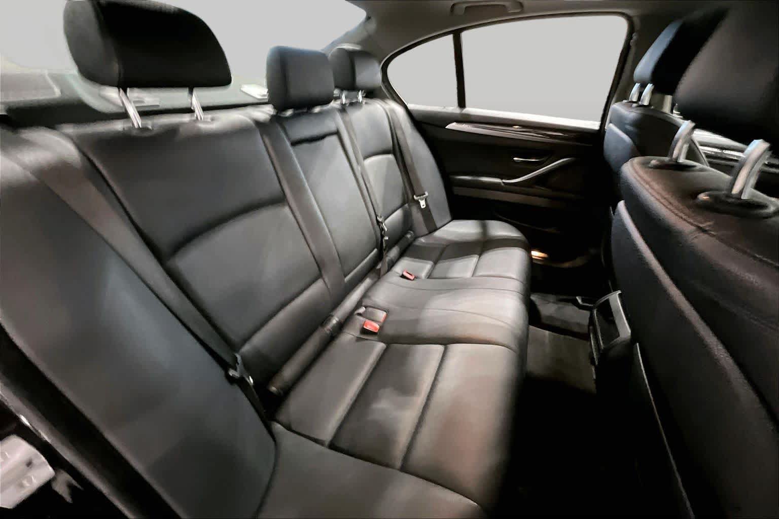 Used 2015 BMW 528i Sedan RWD image 18