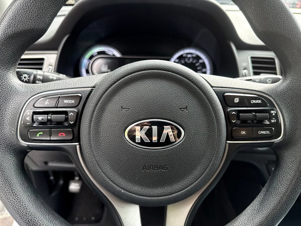 Used 2017 Kia Niro LX FWD image 32