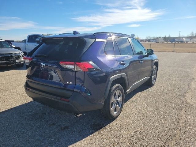 Used 2024 Toyota RAV4 XLE image 21