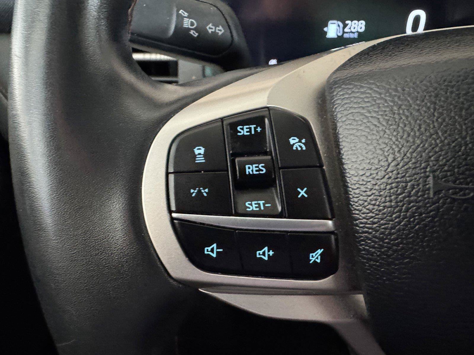Used 2025 Ford Explorer Active RWD image 23