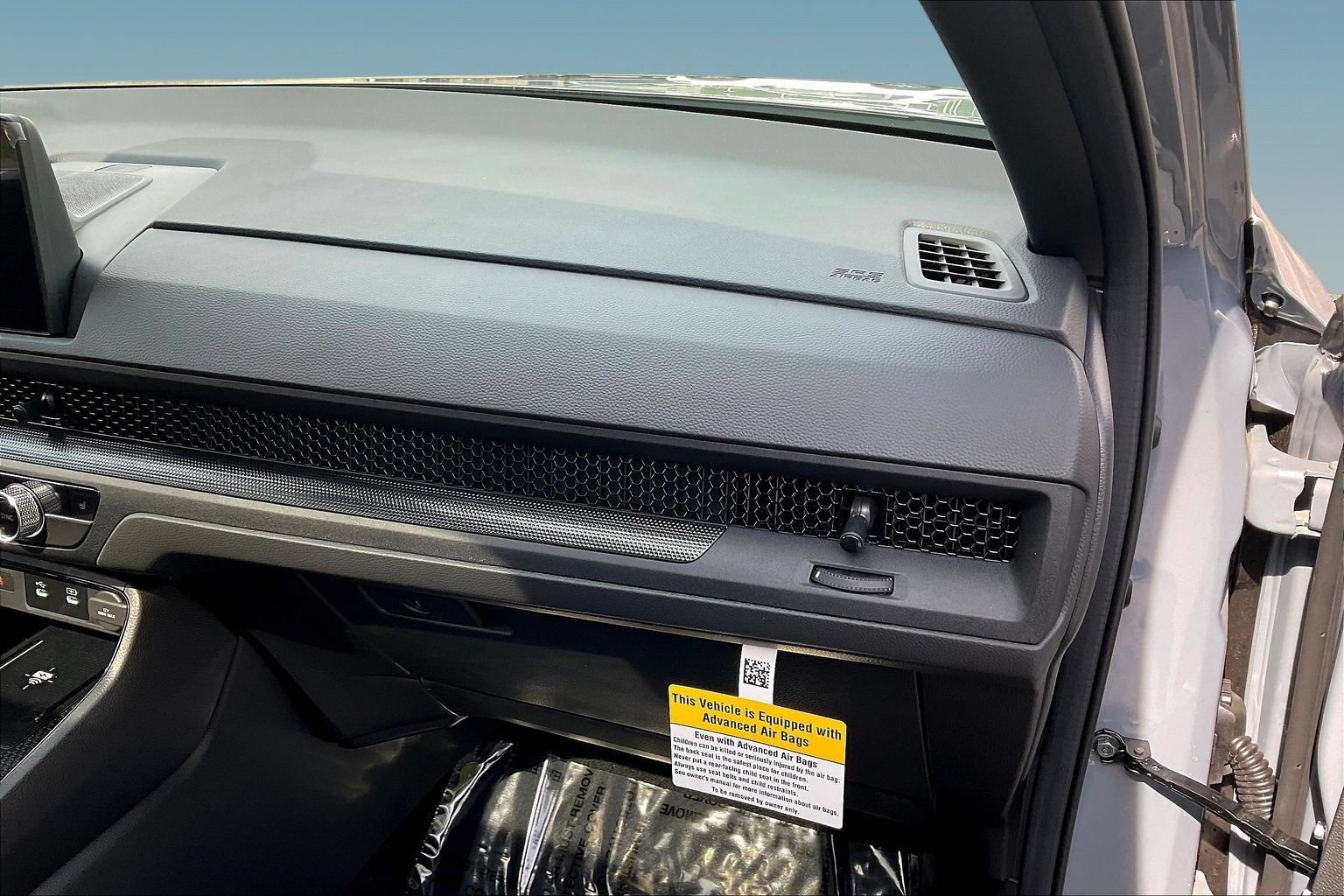 Used 2026 Honda CR-V TrailSport image 25