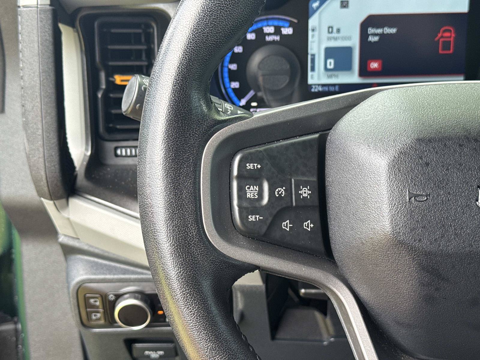 Used 2023 Ford Bronco Badlands AWD/4WD image 17