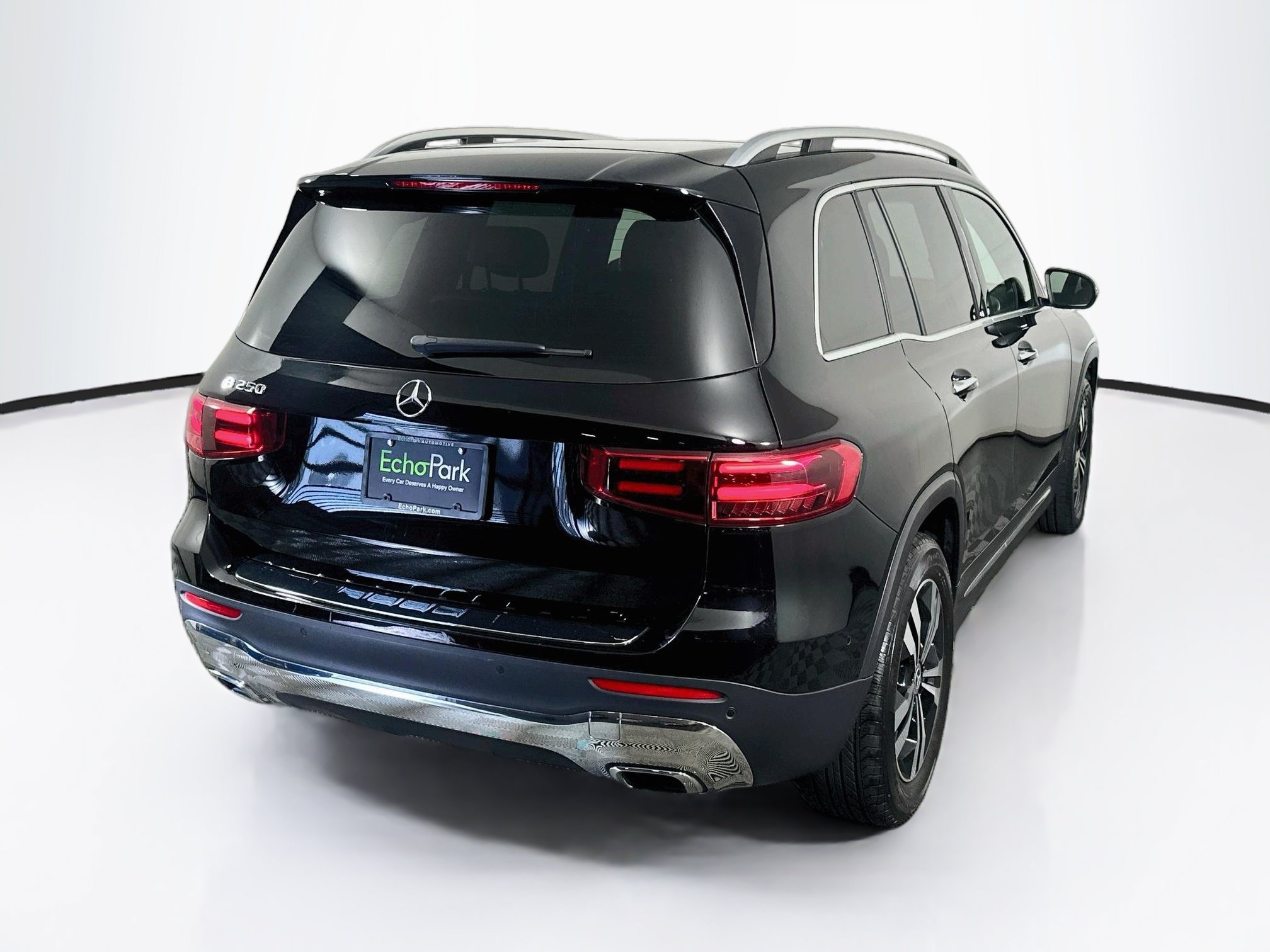 Used 2025 Mercedes-Benz GLB 250 image 9