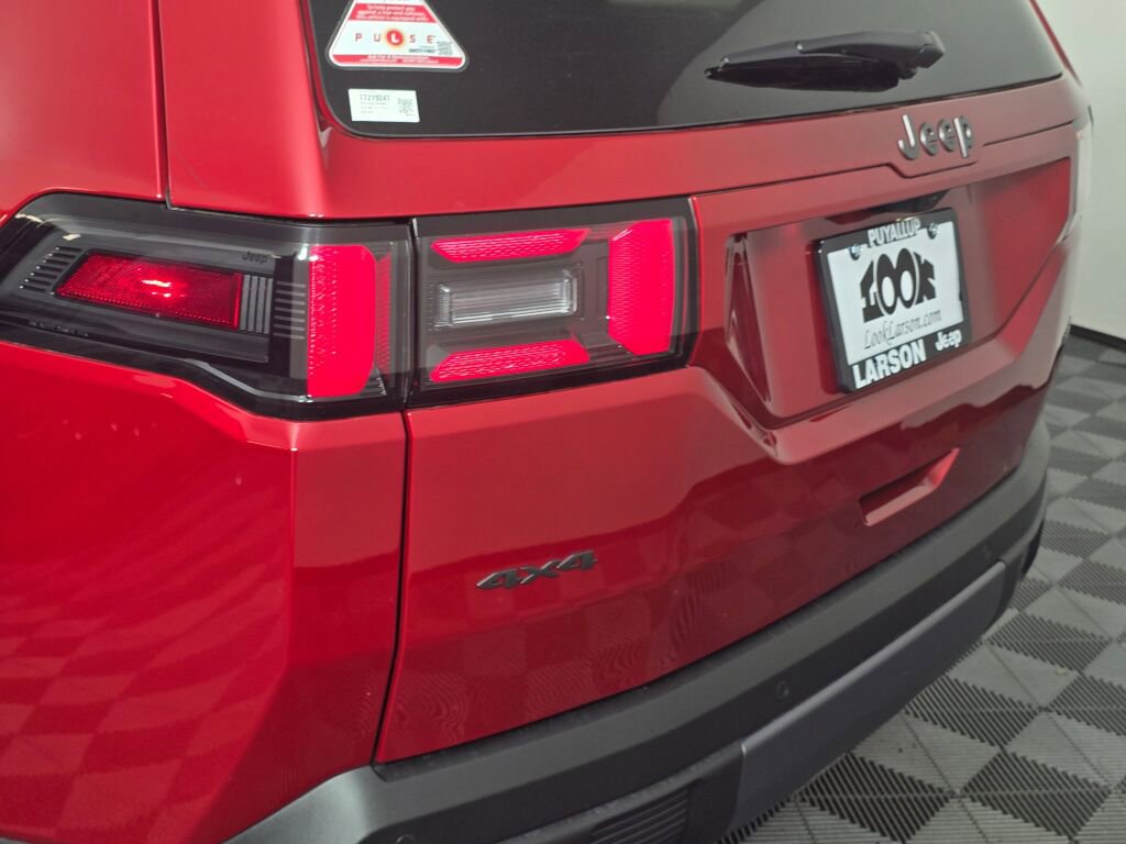 New 2026 Jeep Cherokee Laredo image 16