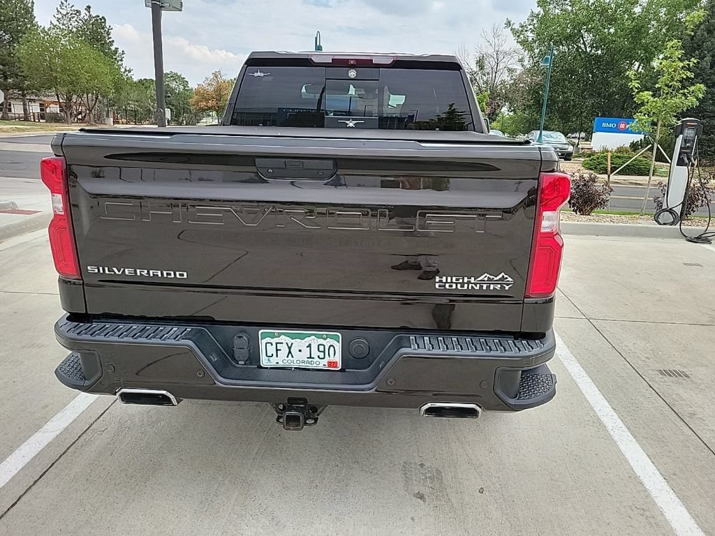Used 2019 Chevrolet Silverado 1500 High Country w/ Technology Package AWD/4WD image 6