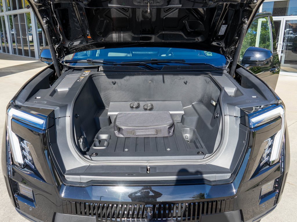 New 2026 GMC Sierra EV Elevation w/ LPO, Elevation Dark Package image 28