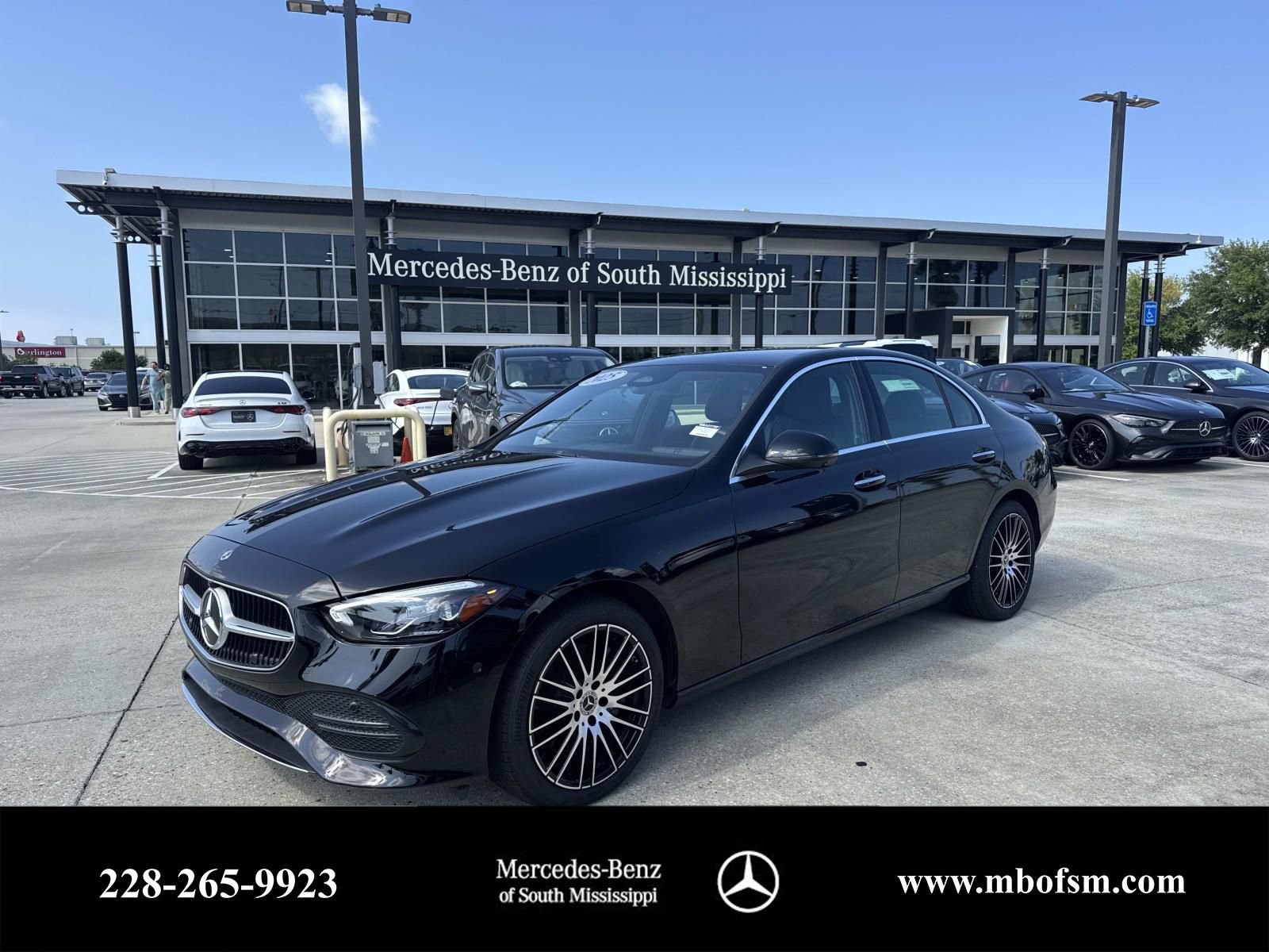 Used 2025 Mercedes-Benz C 300 Sedan image 1