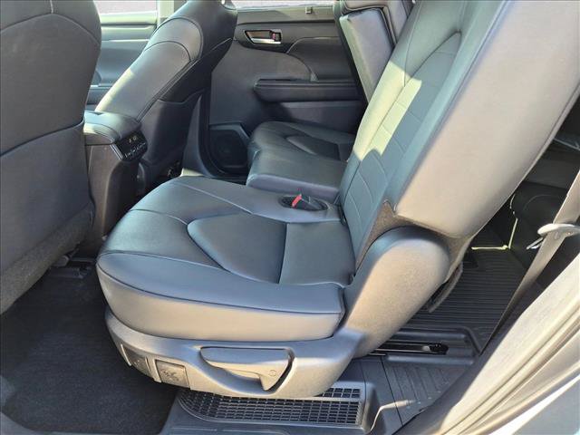 Certified 2026 Toyota Highlander XLE AWD/4WD image 16