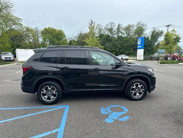 Used 2023 Honda Passport TrailSport image 9