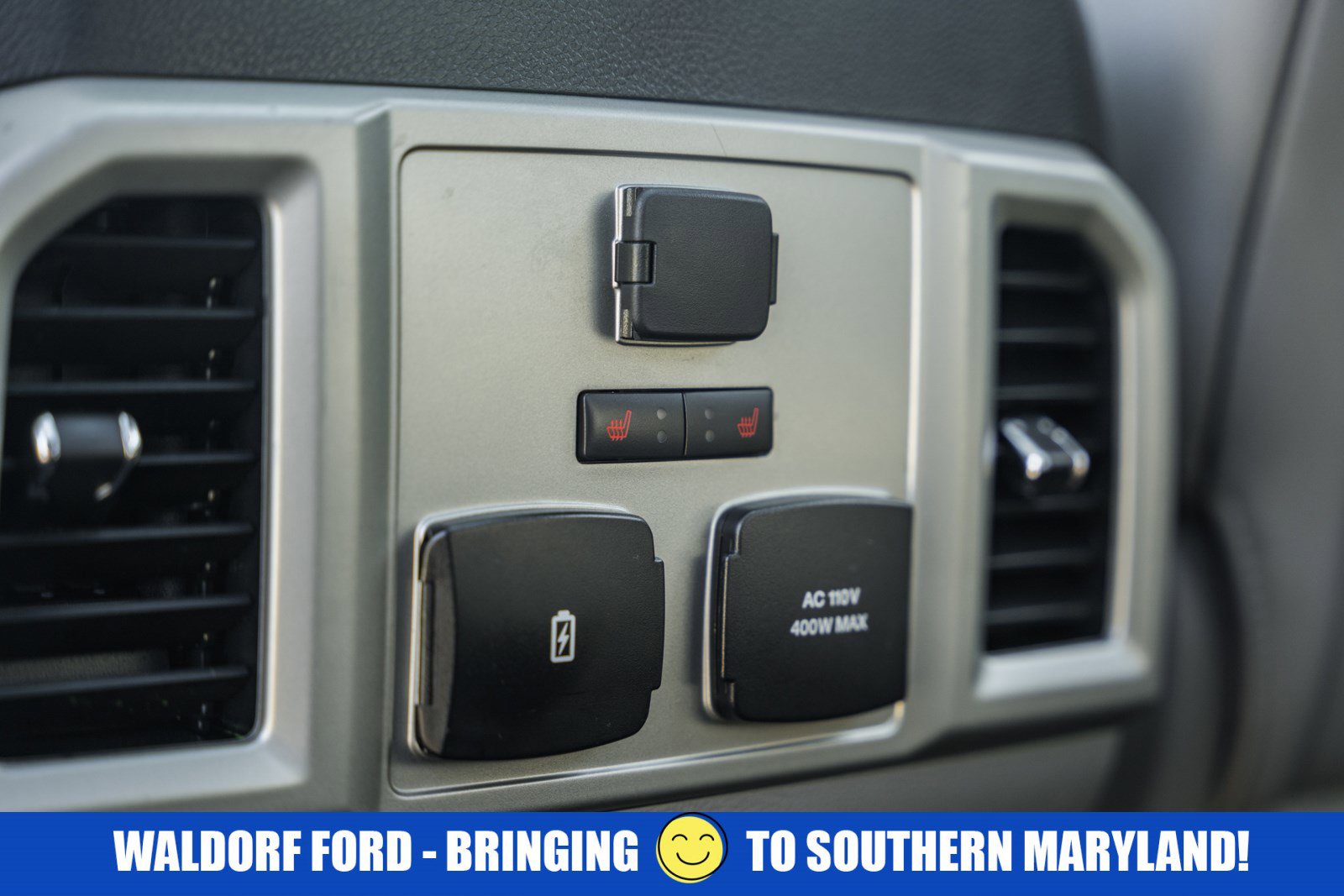 Used 2017 Ford F150 Lariat w/ Equipment Group 502A Luxury AWD/4WD image 43