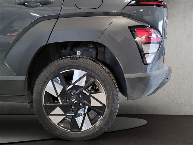 Used 2024 Hyundai Kona SEL image 11