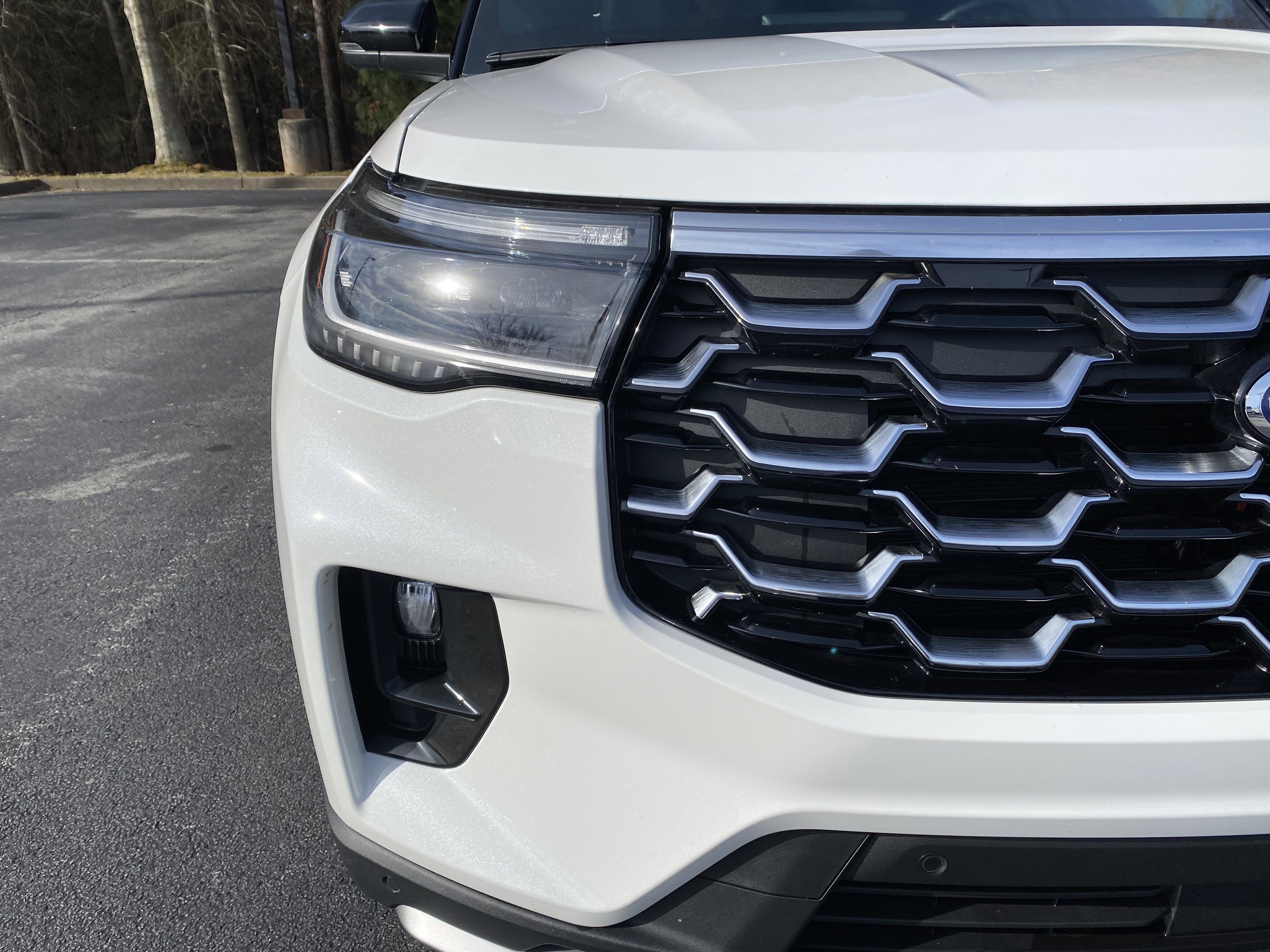 Used 2025 Ford Explorer Platinum image 14