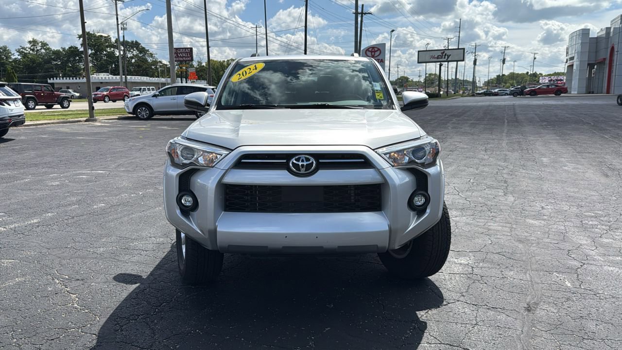 Certified 2024 Toyota 4Runner SR5 image 2