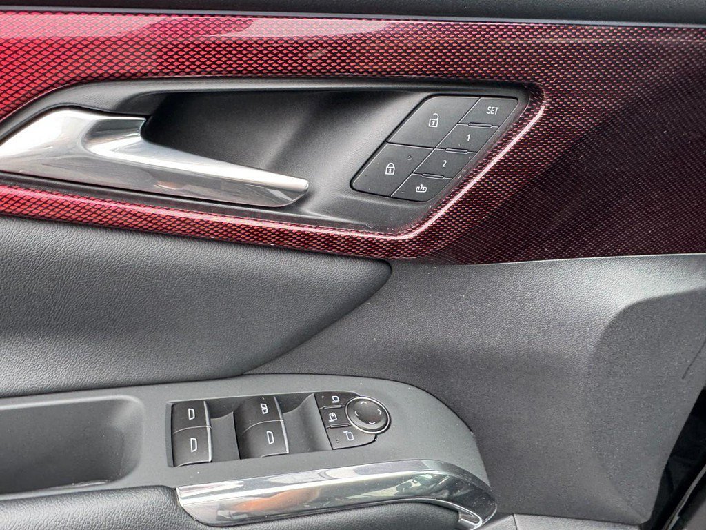 Used 2026 Chevrolet Traverse RS w/ LPO, Floor Liner Package AWD/4WD image 16