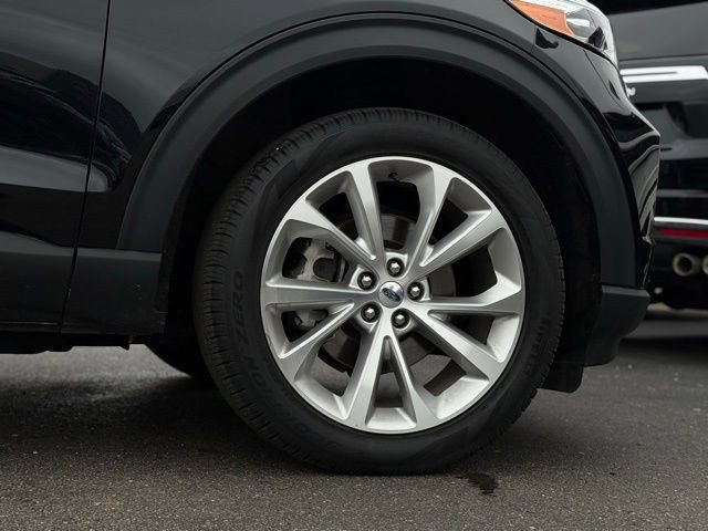 Used 2023 Ford Explorer Platinum w/ Technology Package image 47