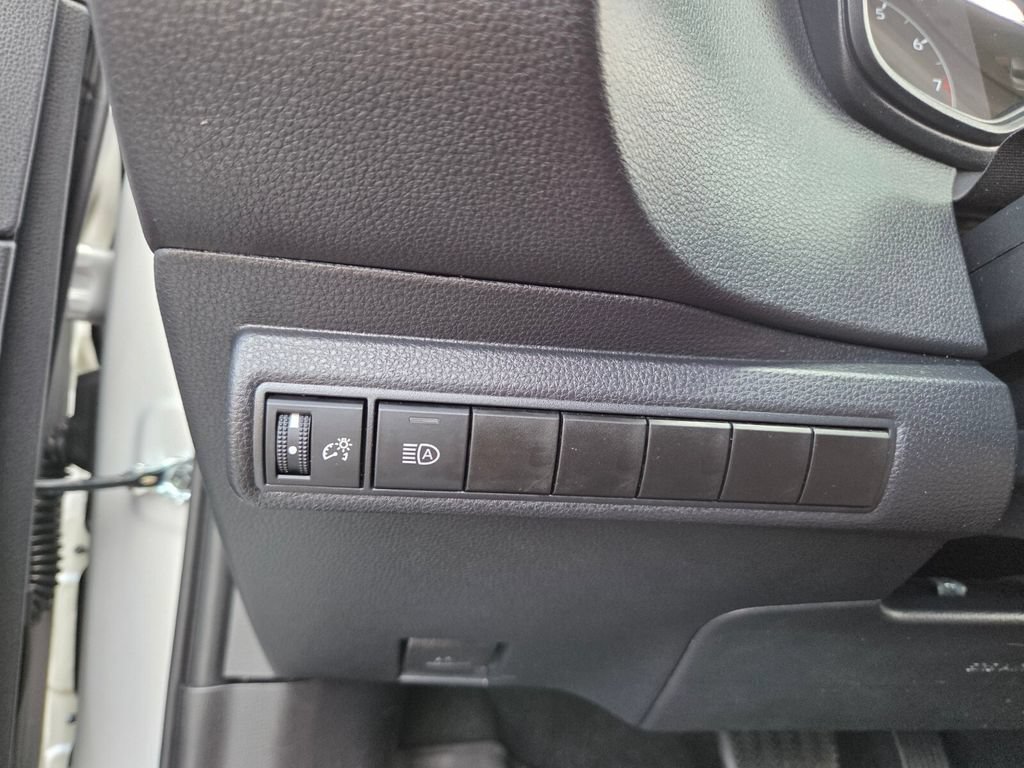 Used 2023 Toyota Corolla LE FWD image 28