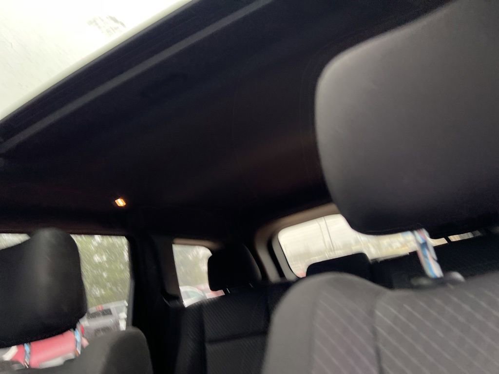 Used 2018 Jeep Grand Cherokee Laredo image 19