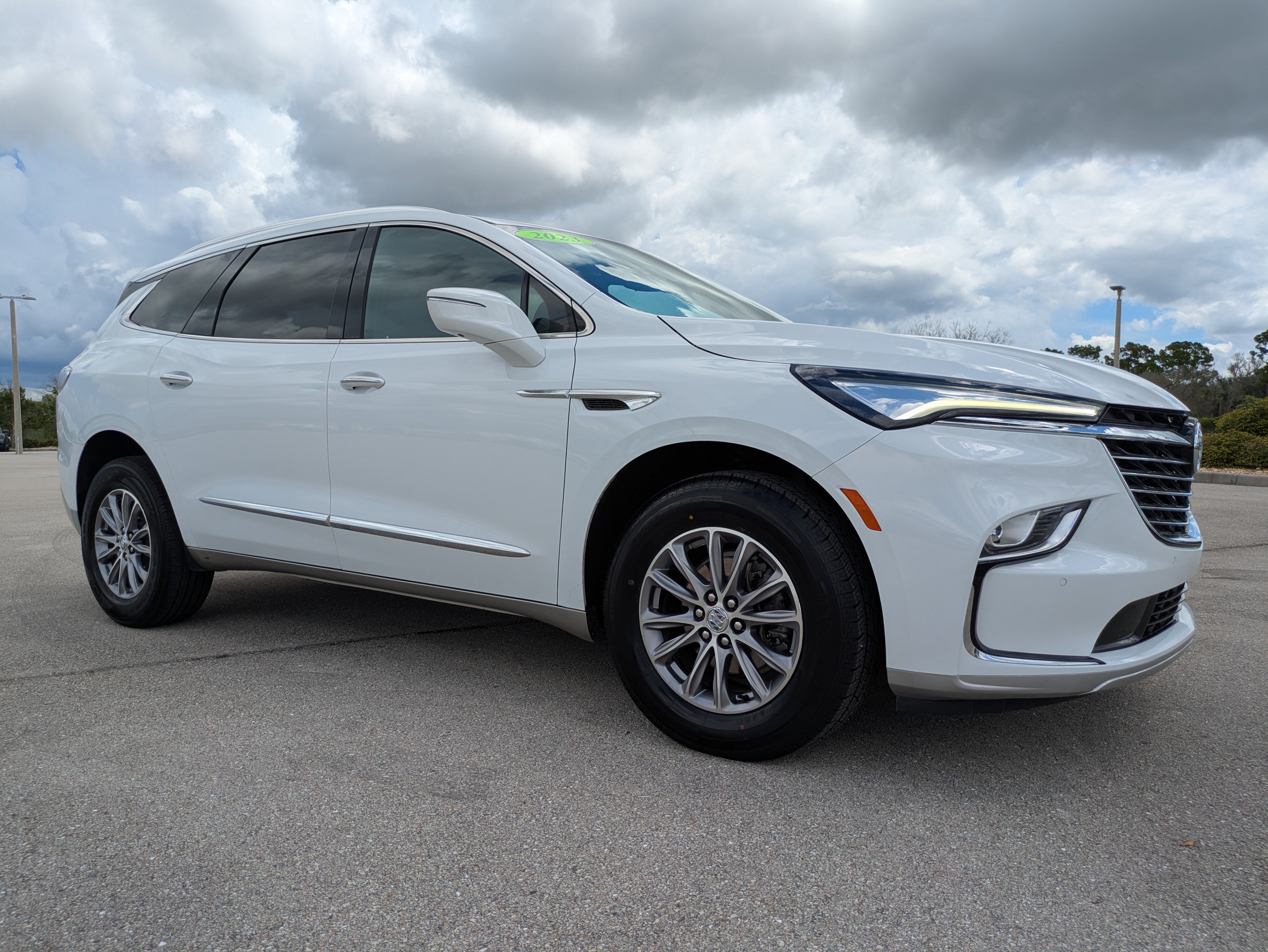 Used 2023 Buick Enclave Essence w/ Sound and Sites Package FWD image 2
