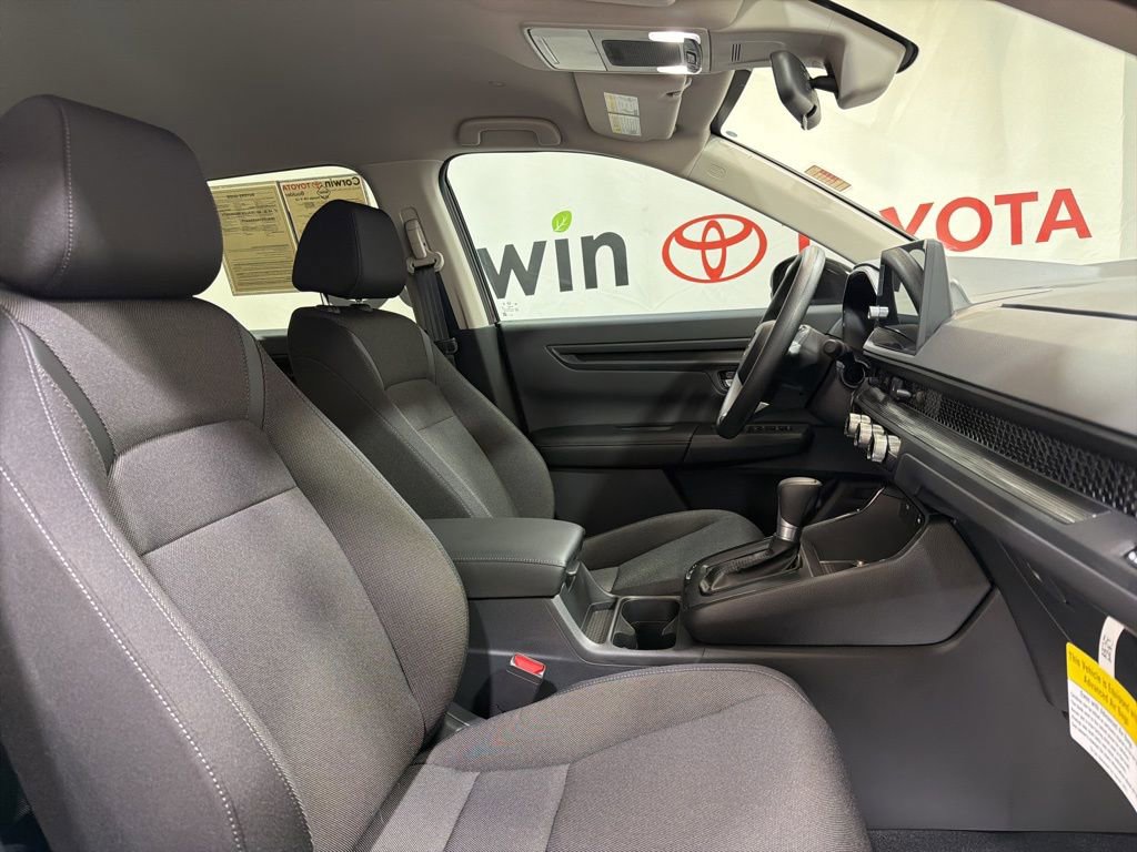 Used 2026 Honda CR-V LX image 10