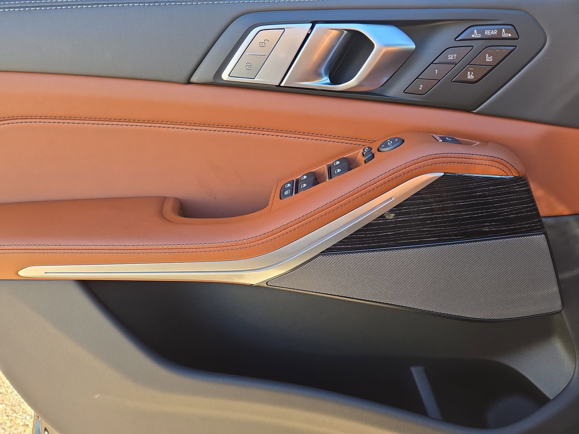 New 2026 BMW X7 M60i image 15