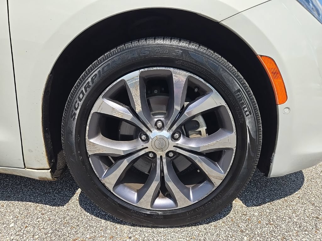 Used 2017 Chrysler Pacifica Limited FWD image 28