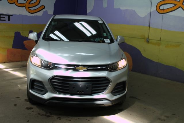 Used 2018 Chevrolet Trax LS AWD/4WD image 3