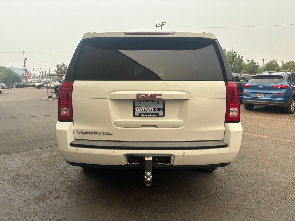Used 2017 GMC Yukon XL SLT AWD/4WD image 7
