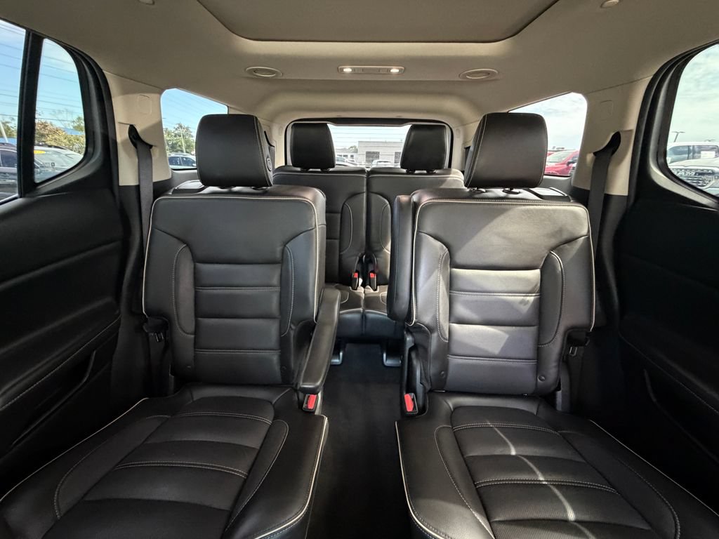 Used 2018 GMC Acadia Denali w/ Technology Package FWD image 35