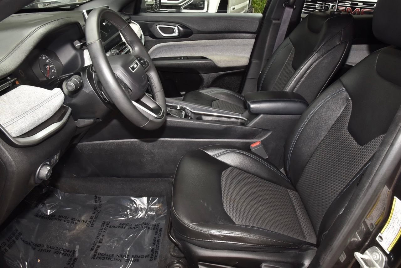 Used 2024 Jeep Compass Latitude AWD/4WD image 13