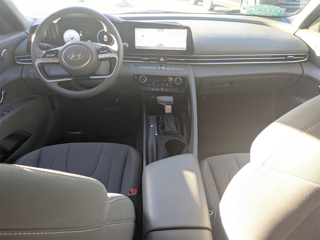 Used 2024 Hyundai Elantra SEL image 28