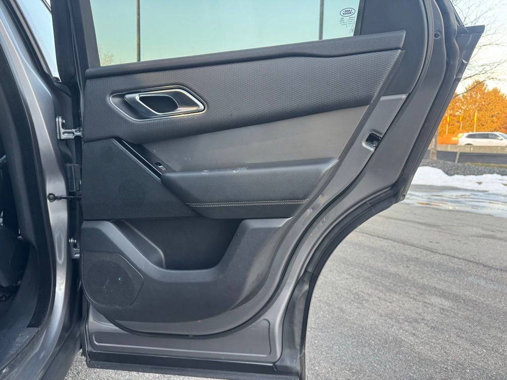 Used 2020 Land Rover Range Rover Velar S image 47